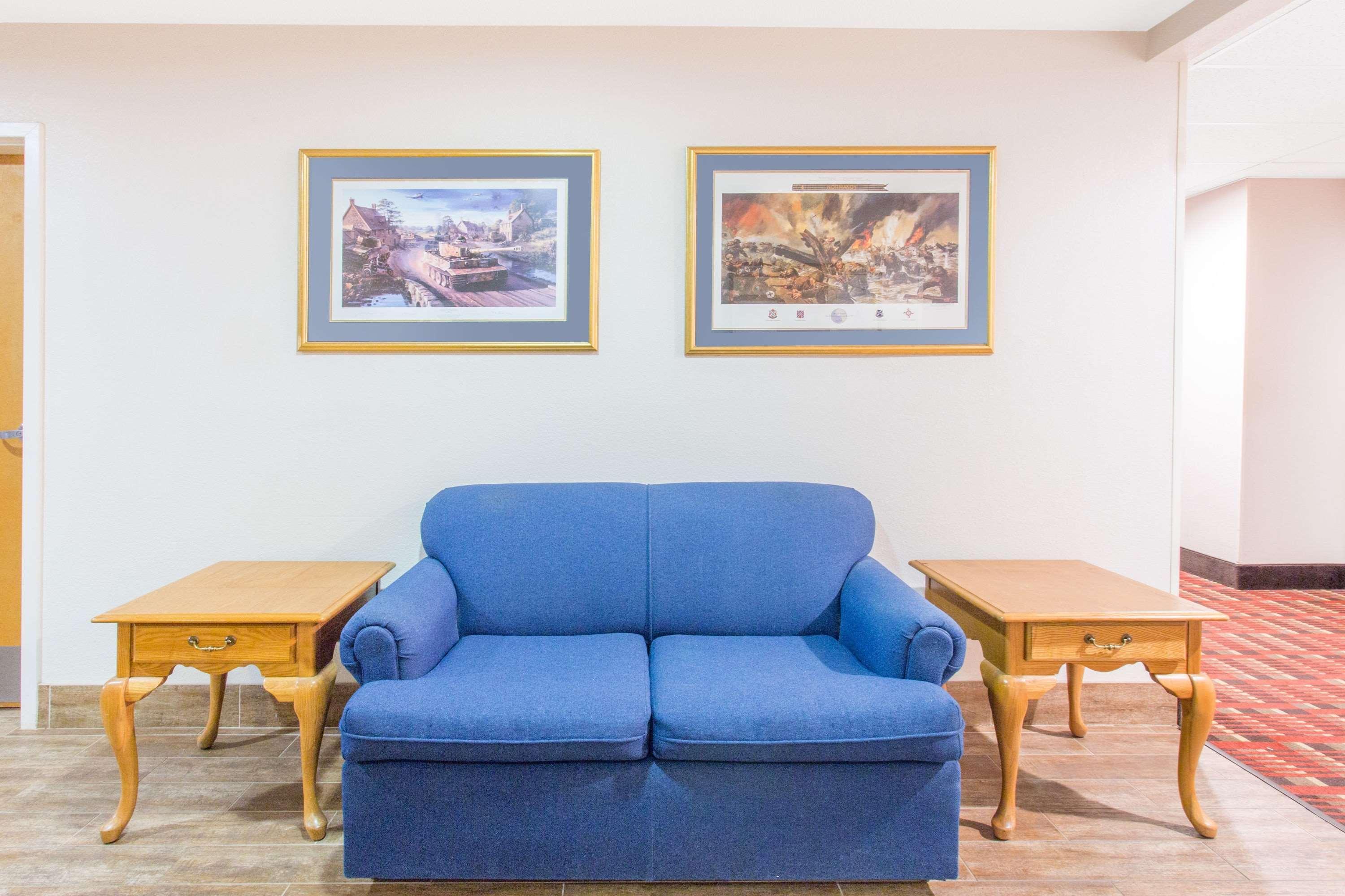 Super 8 By Wyndham Bedford Otel Dış mekan fotoğraf