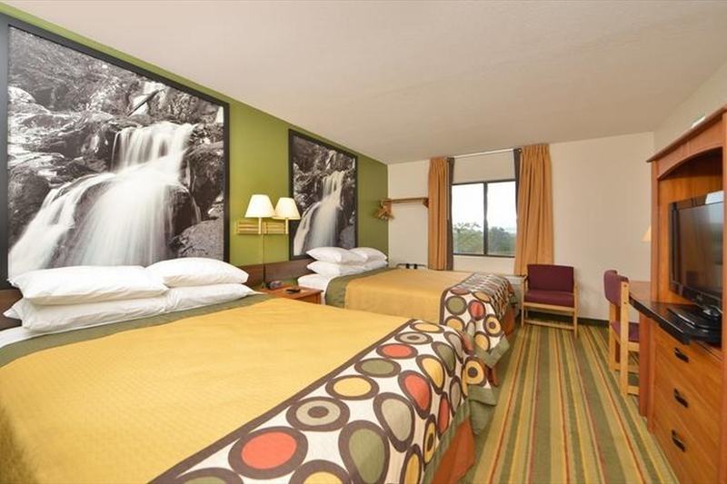 Super 8 By Wyndham Bedford Otel Dış mekan fotoğraf